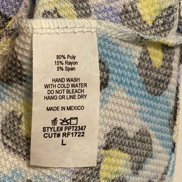 Perfect light weight Cheetah tank - Picture 3 of 7